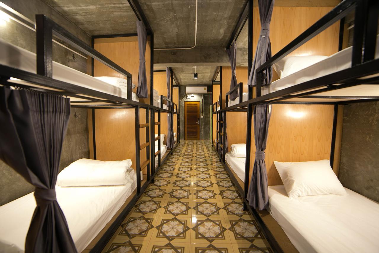 In My Bed Hostel Bangkok Exterior photo