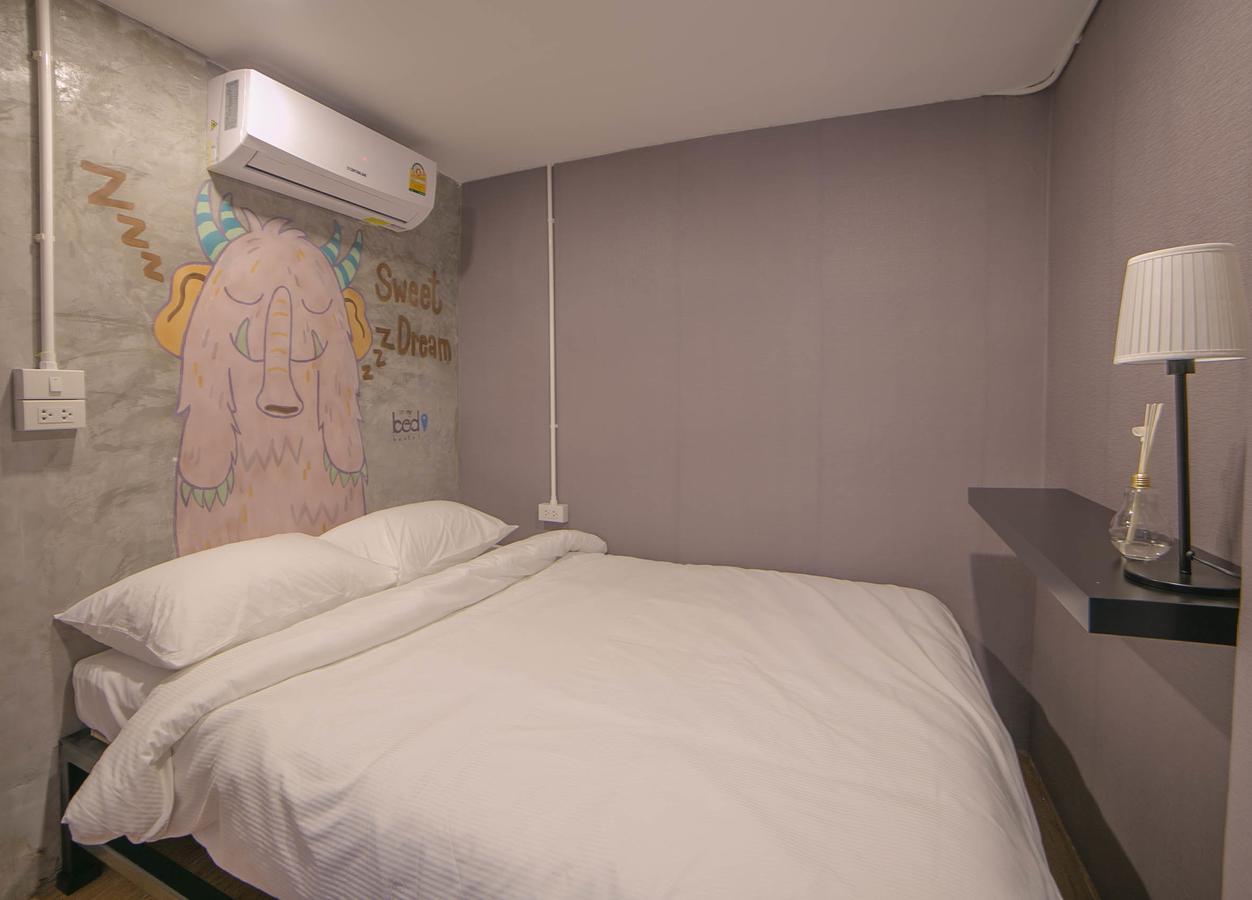 In My Bed Hostel Bangkok Exterior photo